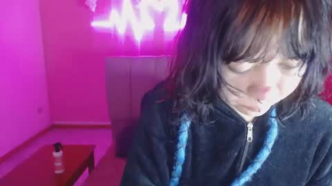 Snapshot of violetdream13 chatting on 07-23-26, 03:26 violeta and adrean online show from 07-23-26, 03:26