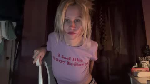 violet online show from 11-26-25, 08:15