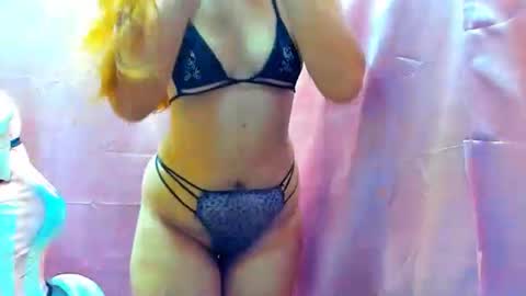 Livia help get 100 likes online show from 05-12-26, 09:23
