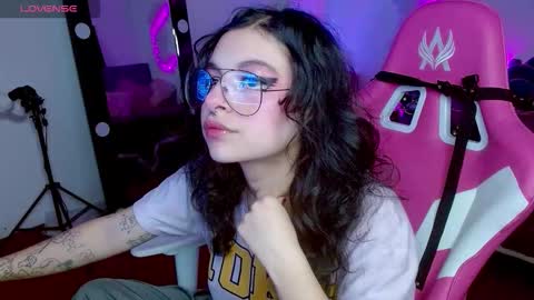   online show from 10-19-25, 07:03