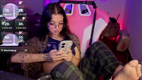   online show from 02-23-26, 08:39