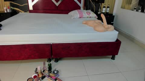 Violet Rose online show from 12-17-25, 08:48