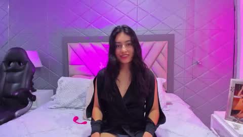 Violet Rousse online show from 09-19-25, 02:18