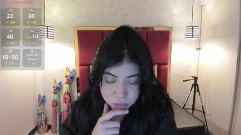 Snapshot of violetsmith_3 chatting on 10-12-25, 11:53 Violeta online show from 10-12-25, 11:53