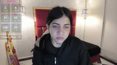 Snapshot of violetsmith_3 chatting on 10-18-25, 11:33 Violeta online show from 10-18-25, 11:33
