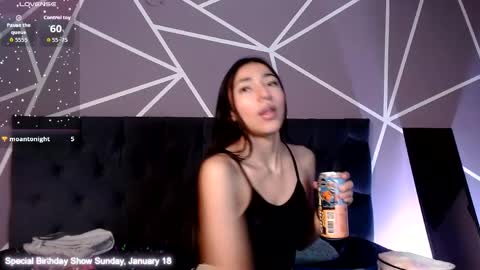 Snapshot of violett1126 chatting on 05-12-26, 03:58 1126 online show from 05-12-26, 03:58