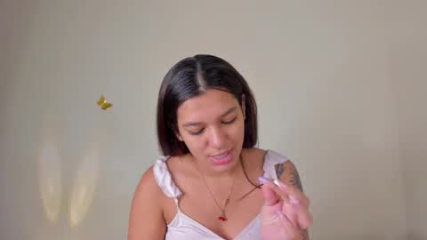 Snapshot of violett_24_ chatting on 10-30-25, 11:49 violett_24_ online show from 10-30-25, 11:49