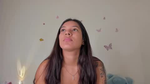 Snapshot of violett_24_ chatting on 01-10-26, 12:01 violett_24_ online show from 01-10-26, 12:01