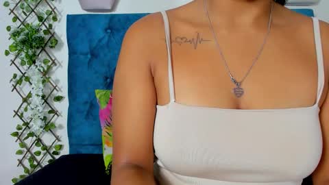 violett  rousee online show from 10-30-25, 03:24