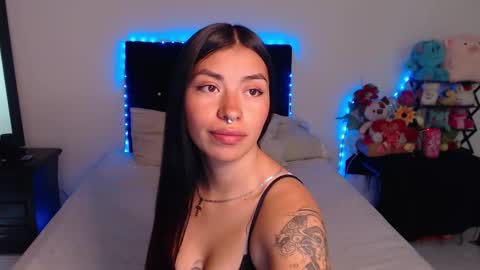 Snapshot of violett_flowers chatting on 01-24-25, 07:07 violeta  online show from 01-24-25, 07:07