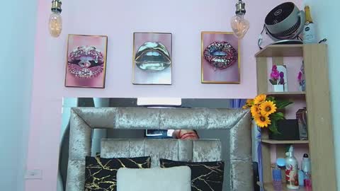 Violeta froz online show from 11-15-25, 07:21