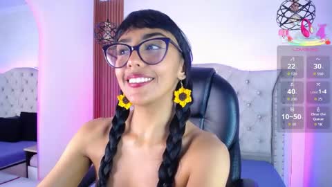 Snapshot of violett_garden chatting on 05-19-26, 01:56 Violet online show from 05-19-26, 01:56