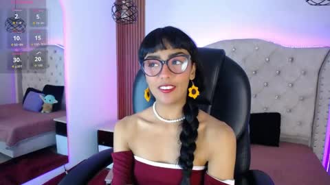 Snapshot of violett_garden chatting on 05-22-26, 11:05 Violet online show from 05-22-26, 11:05