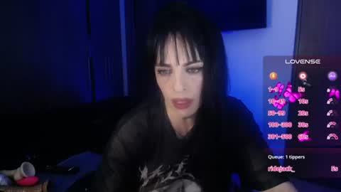 violett  Independent model online show from 07-27-26, 04:19