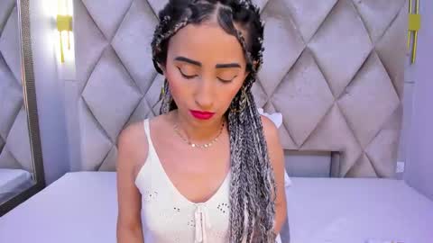 Snapshot of violett_rabbit_ chatting on 01-17-26, 12:32 Violett online show from 01-17-26, 12:32