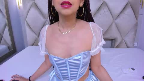 Snapshot of violett_rabbit_ chatting on 02-13-26, 08:16 Violett online show from 02-13-26, 08:16