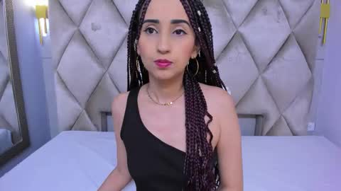 Snapshot of violett_rabbit_ chatting on 02-16-26, 08:27 Violett online show from 02-16-26, 08:27