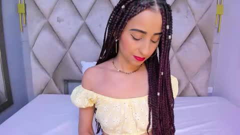 Snapshot of violett_rabbit_ chatting on 02-18-26, 08:16 Violett online show from 02-18-26, 08:16