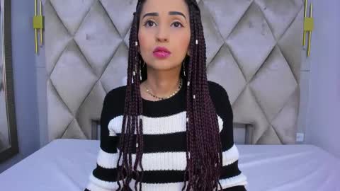 Snapshot of violett_rabbit_ chatting on 03-19-26, 08:24 Violett online show from 03-19-26, 08:24