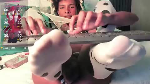 V I O L E T T E  online show from 07-18-26, 04:33
