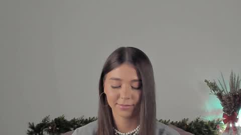 Snapshot of violetta_finch chatting on 01-29-25, 08:18 violetta_finch online show from 01-29-25, 08:18