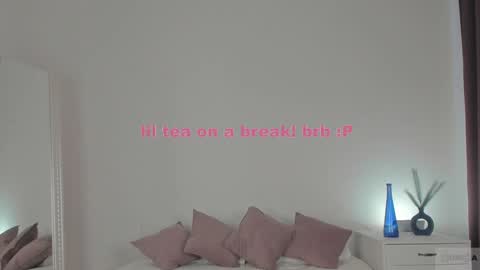 Snapshot of violetta_finch chatting on 02-03-25, 11:31 violetta_finch online show from 02-03-25, 11:31