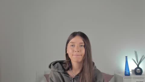 Snapshot of violetta_finch chatting on 03-01-25, 02:02 violetta_finch online show from 03-01-25, 02:02