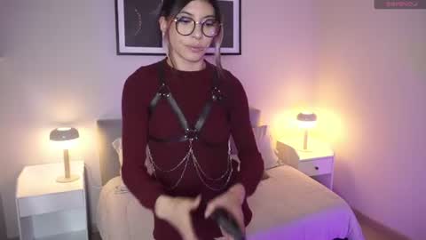 Snapshot of violetta_nur chatting on 07-06-26, 09:50 Violetta nur online show from 07-06-26, 09:50