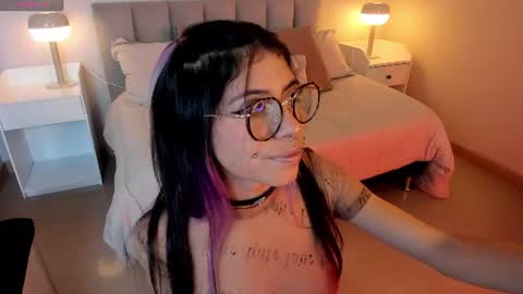 Snapshot of violetta_nur chatting on 07-08-26, 09:08 Violetta nur online show from 07-08-26, 09:08