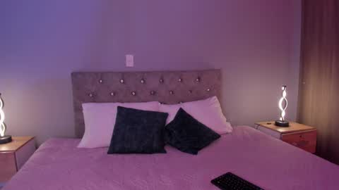 violetta independent model online show from 12-06-24, 06:04