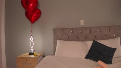 violetta independent model online show from 02-15-25, 09:49