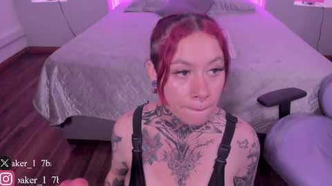 ViolettaBaker online show from 02-11-25, 07:38