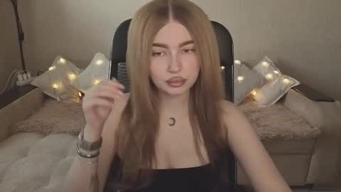 ViolettaOtis online show from 11-03-25, 12:28