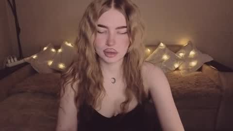 ViolettaOtis online show from 03-30-26, 04:08