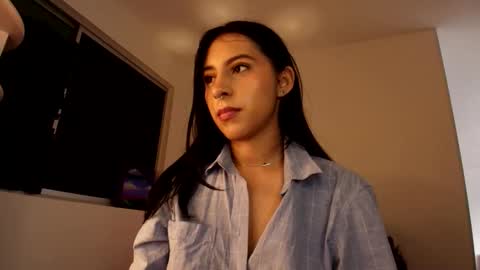 Violetta....Follow me in Twitter... online show from 09-30-25, 11:26