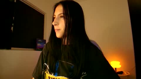 Violetta....Follow me in Twitter... online show from 12-15-25, 04:50