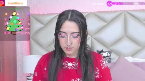 Snapshot of violettbloss chatting on 12-14-24, 12:23 Violeta online show from 12-14-24, 12:23