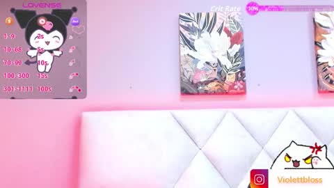 Snapshot of violettbloss chatting on 09-23-25, 03:31 Violeta online show from 09-23-25, 03:31