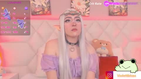 Snapshot of violettbloss chatting on 10-11-25, 04:22 Violeta online show from 10-11-25, 04:22