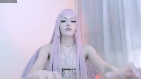 Violett online show from 05-29-26, 06:44