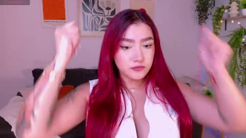 Snapshot of violettcastel chatting on 04-23-26, 07:16 Violett Castel online show from 04-23-26, 07:16
