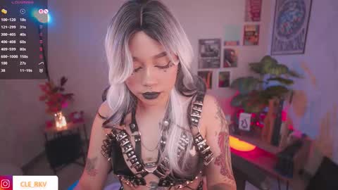 JULIE UWU online show from 03-16-26, 07:40