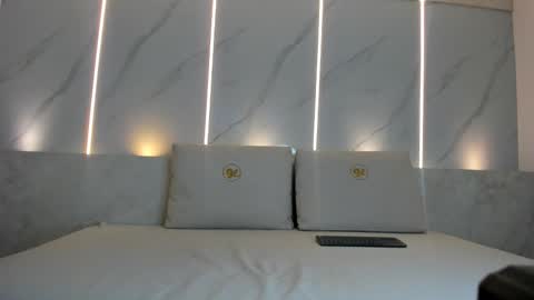 Snapshot of violette_rave chatting on 11-29-25, 11:57 online show from 11-29-25, 11:57