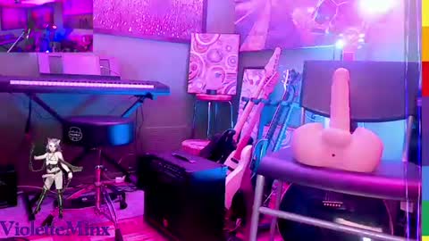 Violette online show from 06-18-26, 04:33