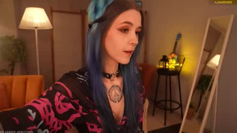 violettessa online show from 10-23-25, 11:09