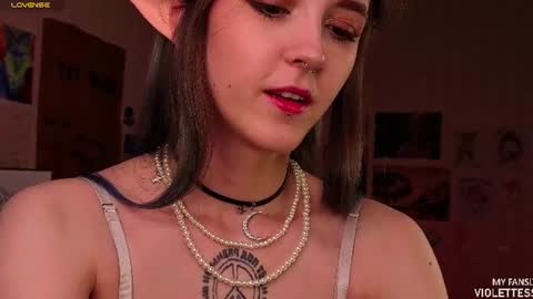 Snapshot of violettesss chatting on 07-09-26, 04:22 Vi Best on my Fansly online show from 07-09-26, 04:22