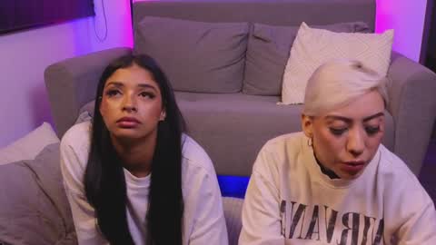 Violet online show from 12-21-24, 07:03