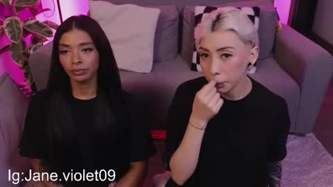 Violet online show from 10-17-25, 01:20