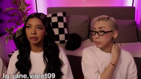 Violet online show from 12-19-25, 02:40