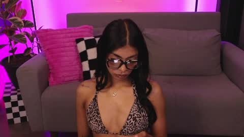 Violet online show from 04-12-26, 02:49